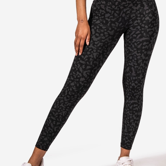 Jed North - Flow High Rise Leggings - Leopard - Picture 2 of 8